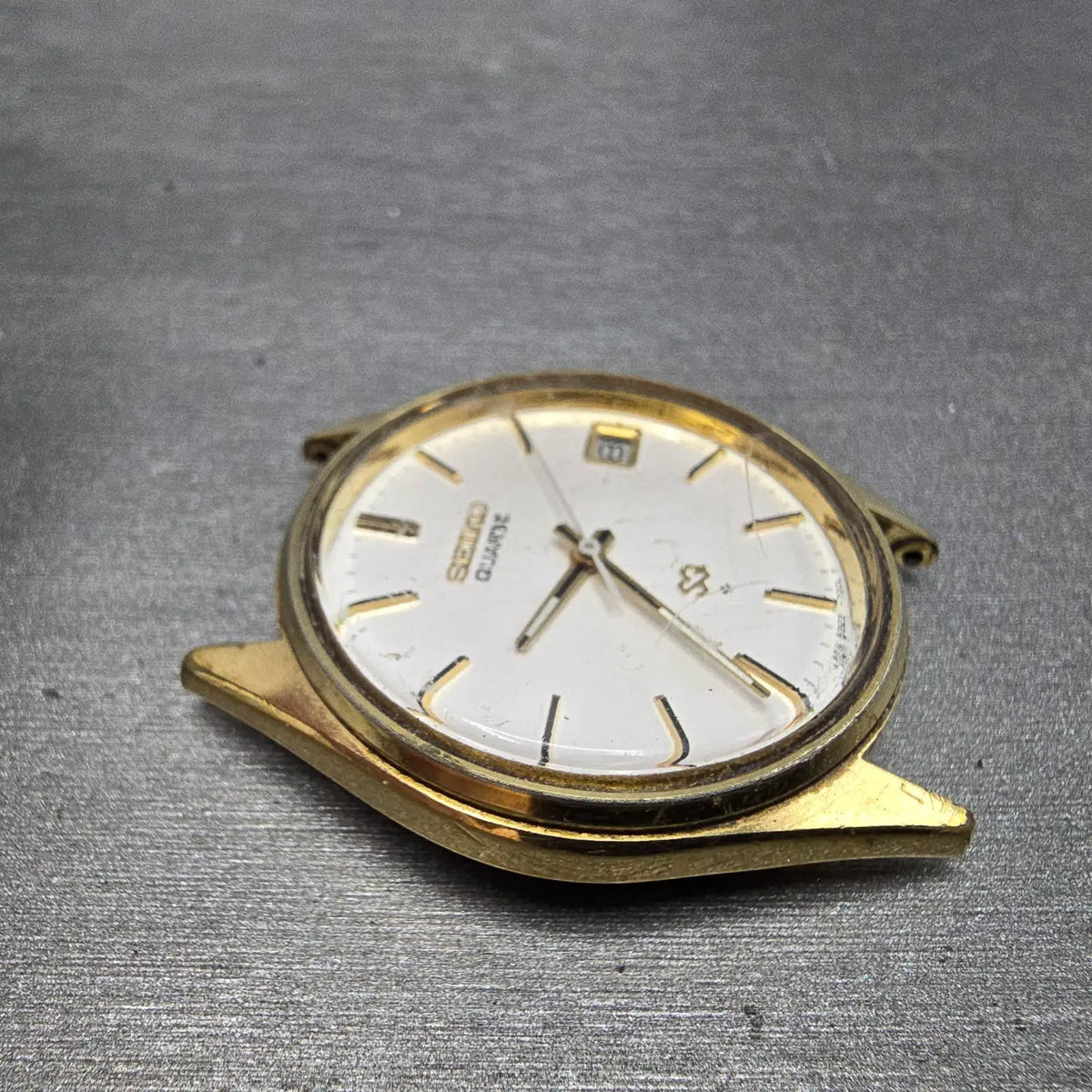 Seiko 8222 Quartz Movement Works Date W/ Dial Hands Case Vintage4