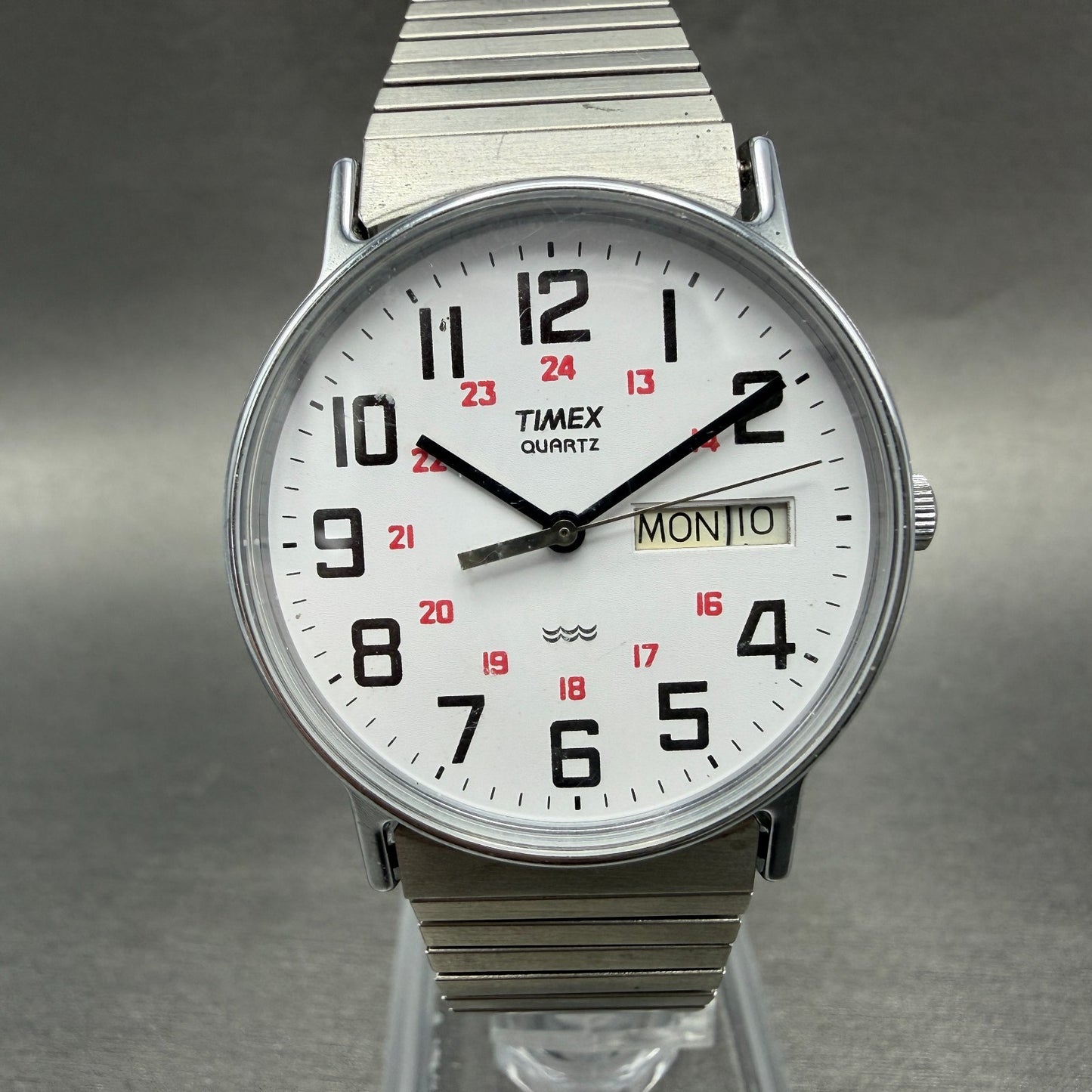Timex Easy Reader Watch Men 33mm White Dial Silver Tone Round Daydate New Batt0