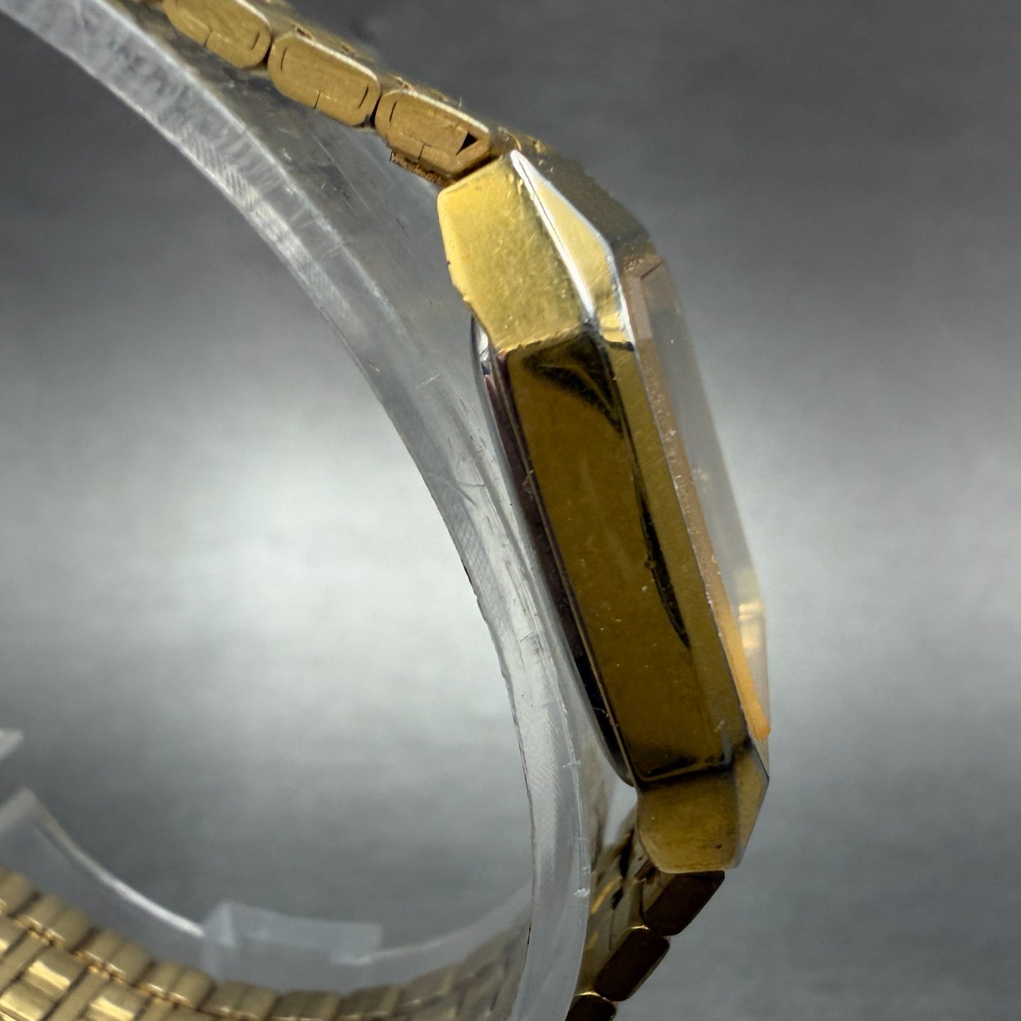 Seiko Tank Watch Women 17mm Black Dial gold Tone Octagon 2Y01-5D29 New Battery3