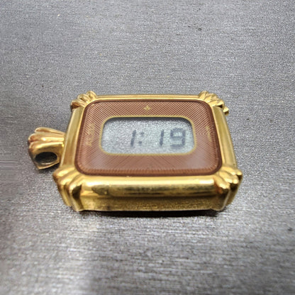 Seiko Alba Pendent Watch Women 20mm Digital Gold Tone Daydate Y4404030 New Batt2