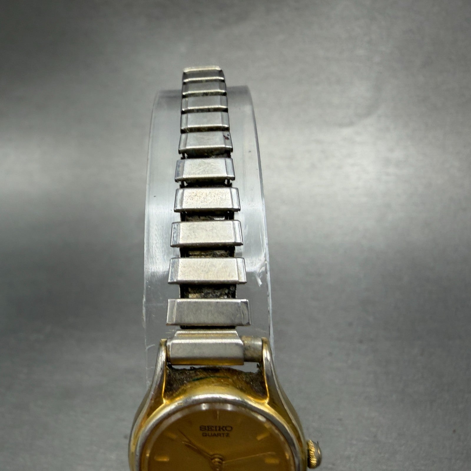 Seiko Watch Women 20mm Champagne Dial Gold Tone Round 2Y01-0A19 New Battery VTG14
