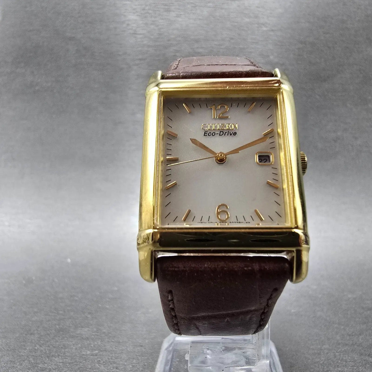 Citizen Eco-Drive Tank Watch Men 25mm White Dial Gold Date E010-S001579 Works HG5