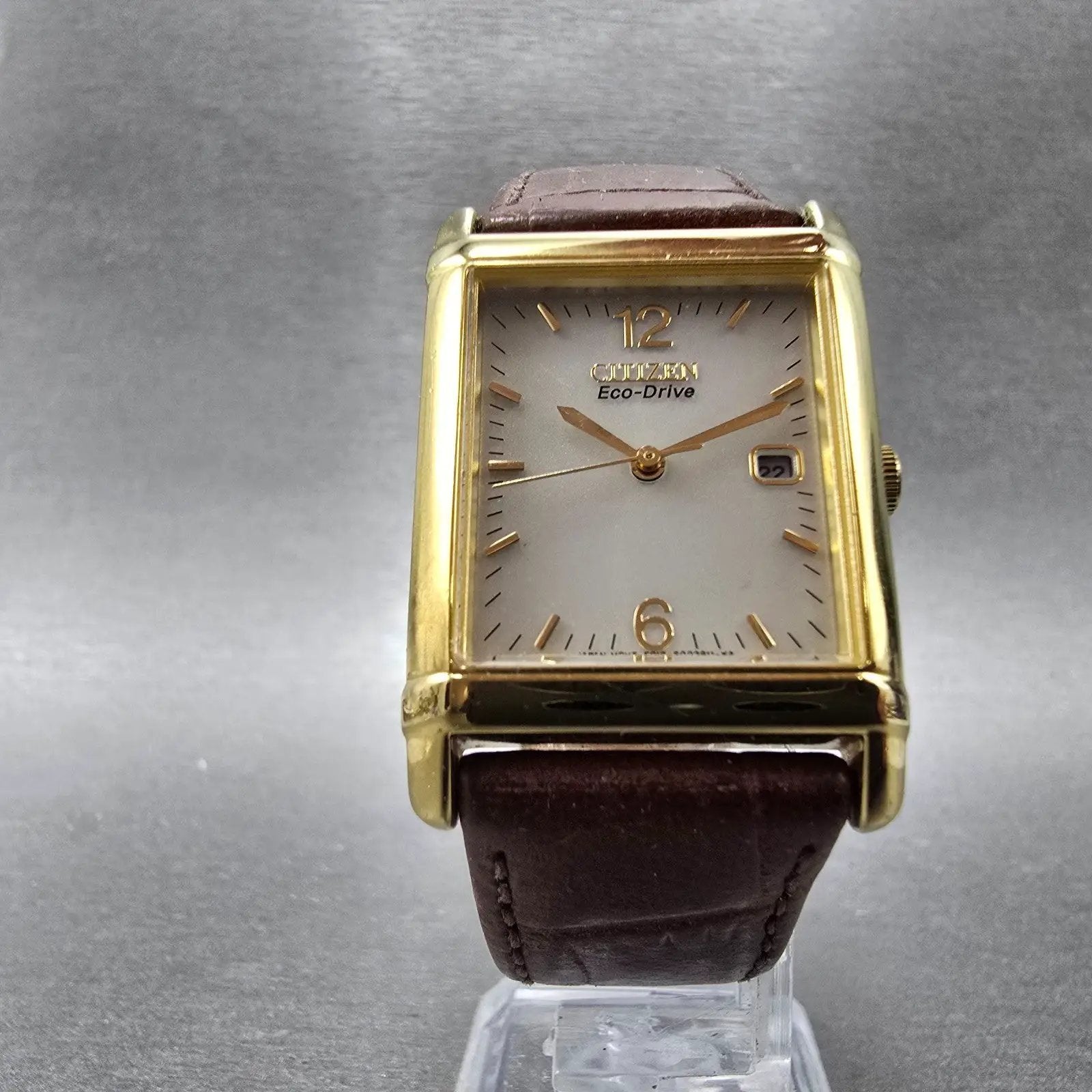 Citizen Eco-Drive Tank Watch Men 25mm White Dial Gold Date E010-S001579 Works HG5