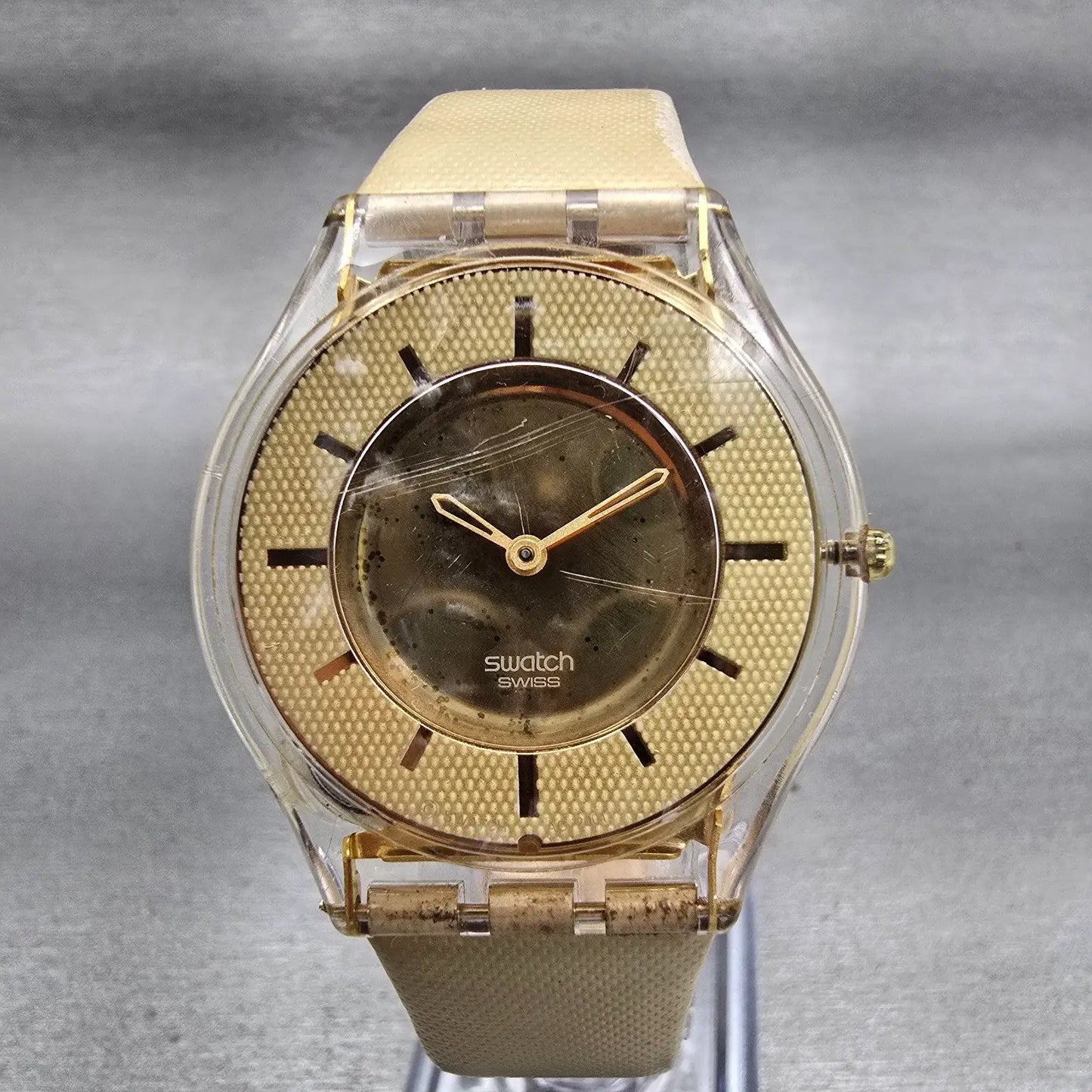 Swatch Skin THINE Watch Women Gold Dial Clear Case Round SFK155 New Battery0