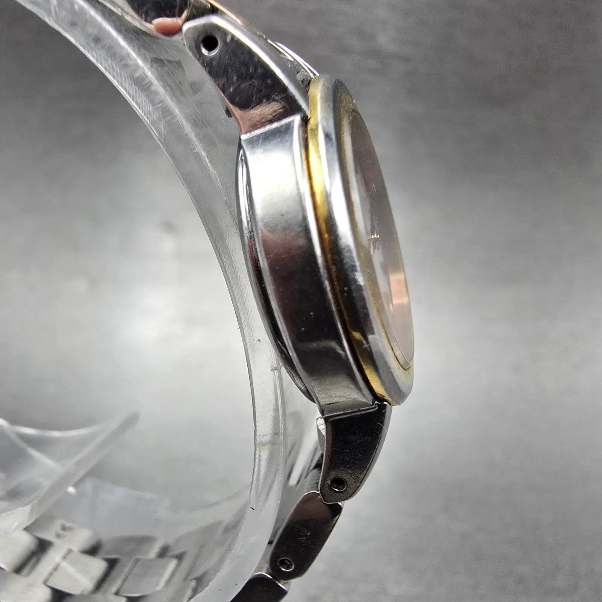 Seiko Lukia Solar Watch Women 22mm White Dial Two Tone Round V111-0BJ0 Runs JP3