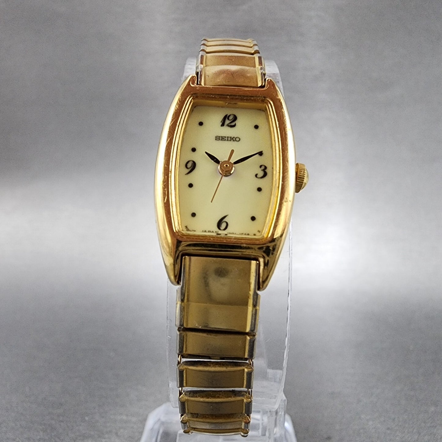 VTG Seiko Watch Women 16mm Cream Dial Gold Tone Rectangle 1N015B79 New Battery5