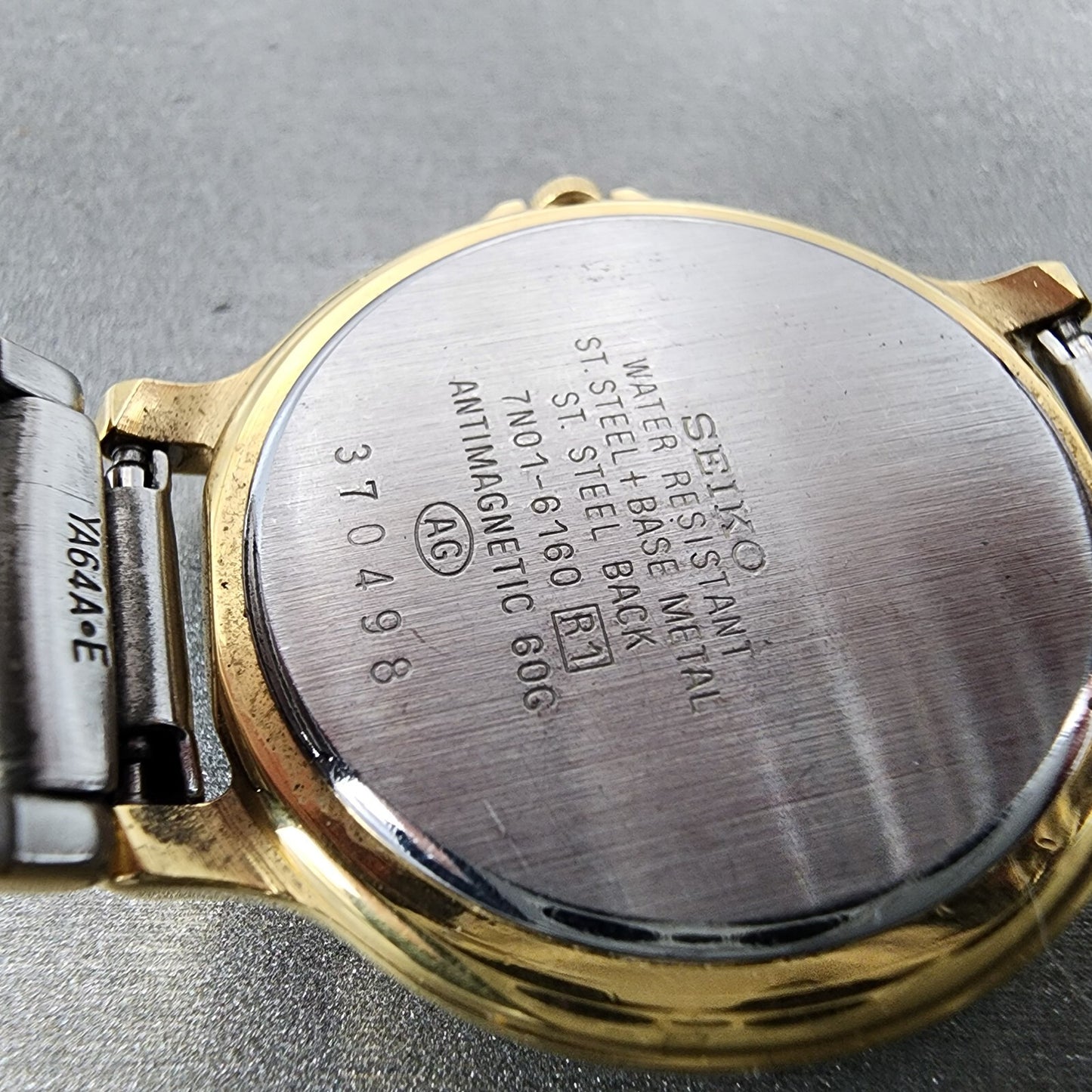 Seiko Lucent Watch Women 31mm Champagne Dial Two Tone Round 7N016160 New Batt9