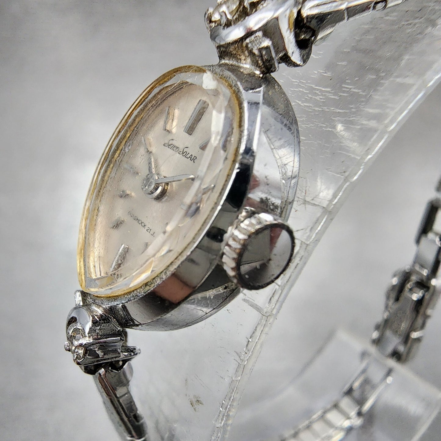 Seiko Solar Watch Women 13mm Silver Dial Silver Tone Manual 107980 Runs2