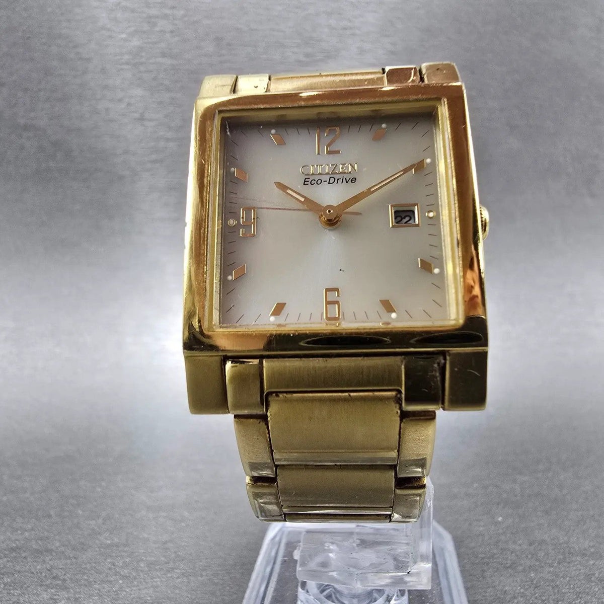 Citizen Eco-Drive Tank Watch Men 27mm White Dial Gold Date E010-S95986 Runs JP5