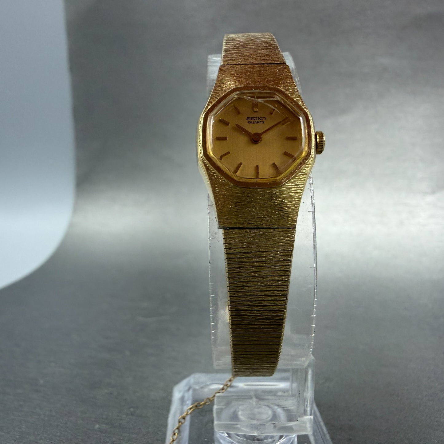 Seiko Watch Women 16mm Champagne Dial Gold Tone Octagon 2c20-6510 New Battery 495