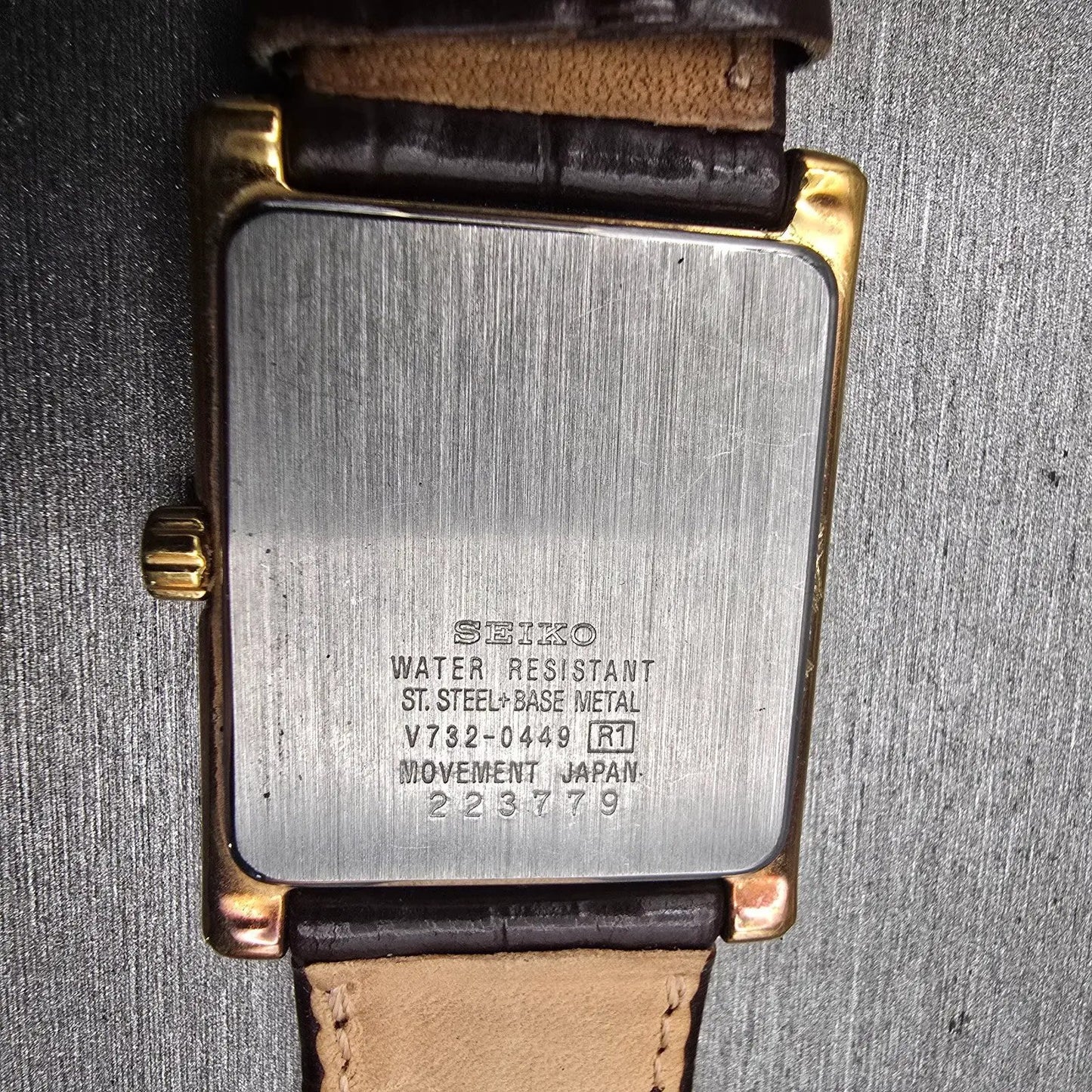 Seiko Tank Watch Men 27mm White Dial Gold Tone Date Rectangle V732-0449 New Batt10