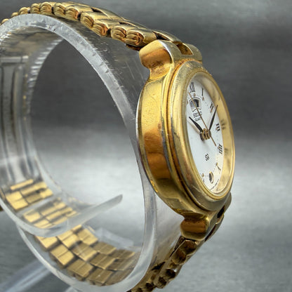 Seiko SQ Watch Women 24mm White Dial Gold Tone Daydate Round 3Y030200 New Batt3