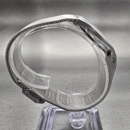 Skagen Denmark Watch Women 28mm Silver Dial Silver Tone Round 233SSS New Battery8