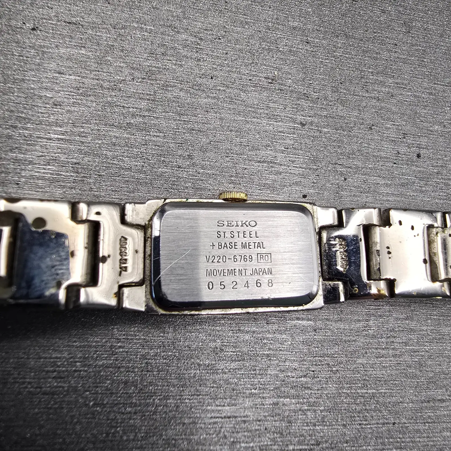 Seiko Watch Women 13mm White Dial Silver Tone Rectangle V220-5769 New Battery11