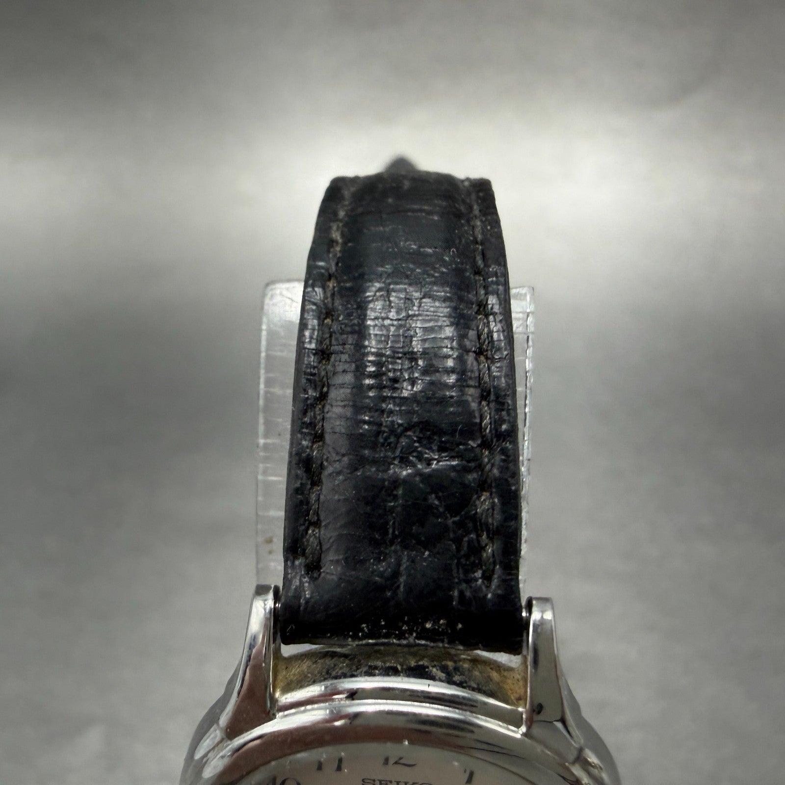 Seiko Watch Women 24mm White Dial Silver Tone Round 7N01-6881 New Battery VTG4