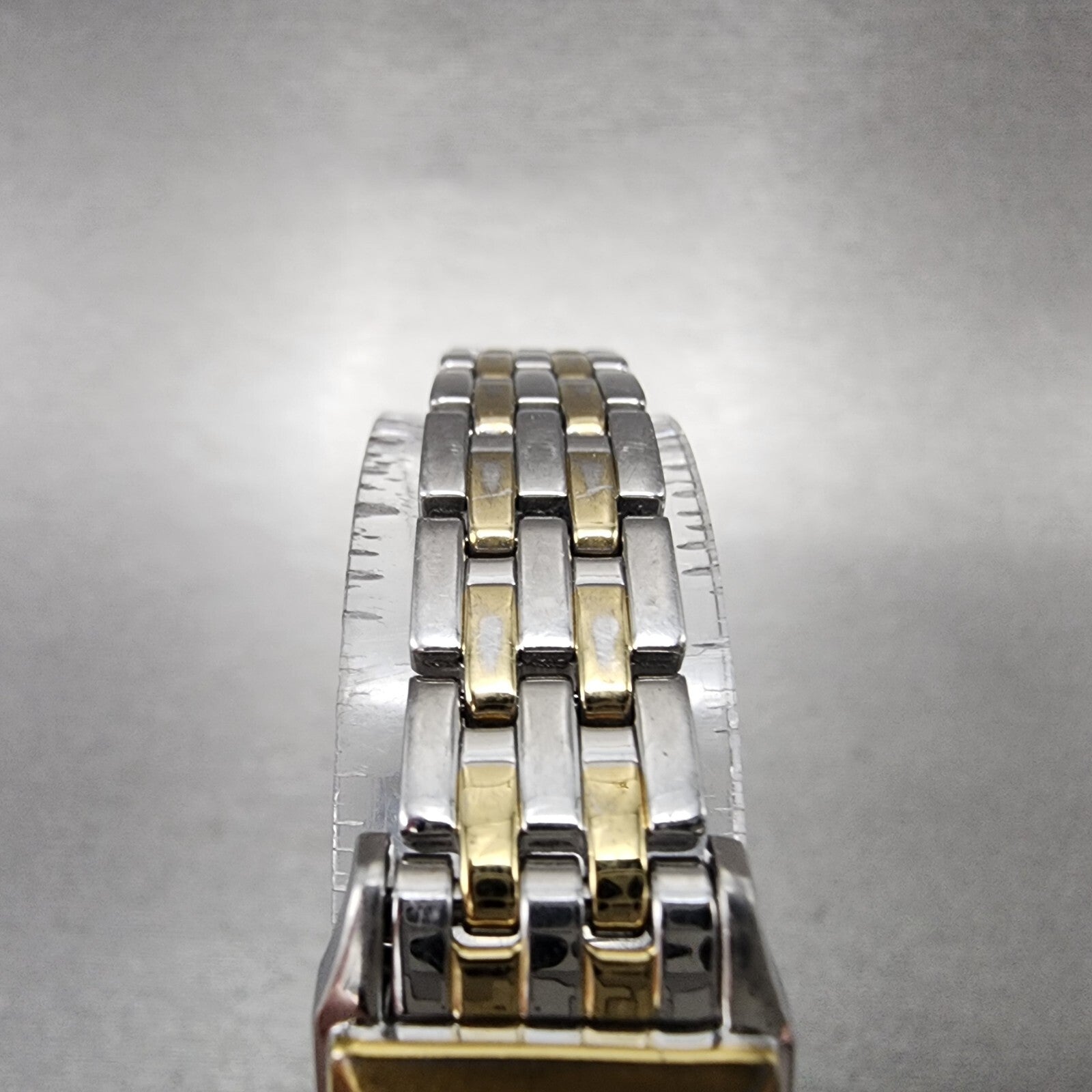 Seiko Solar Tank Watch Women 16mm White Dial Two Tone Rectangle V1160AA0 Runs4