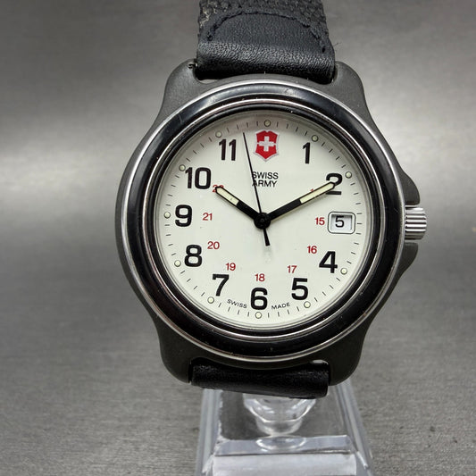 Victorinox Swiss Army Watch men 39mm White Dial Black Tone Date 24220 PARTS0