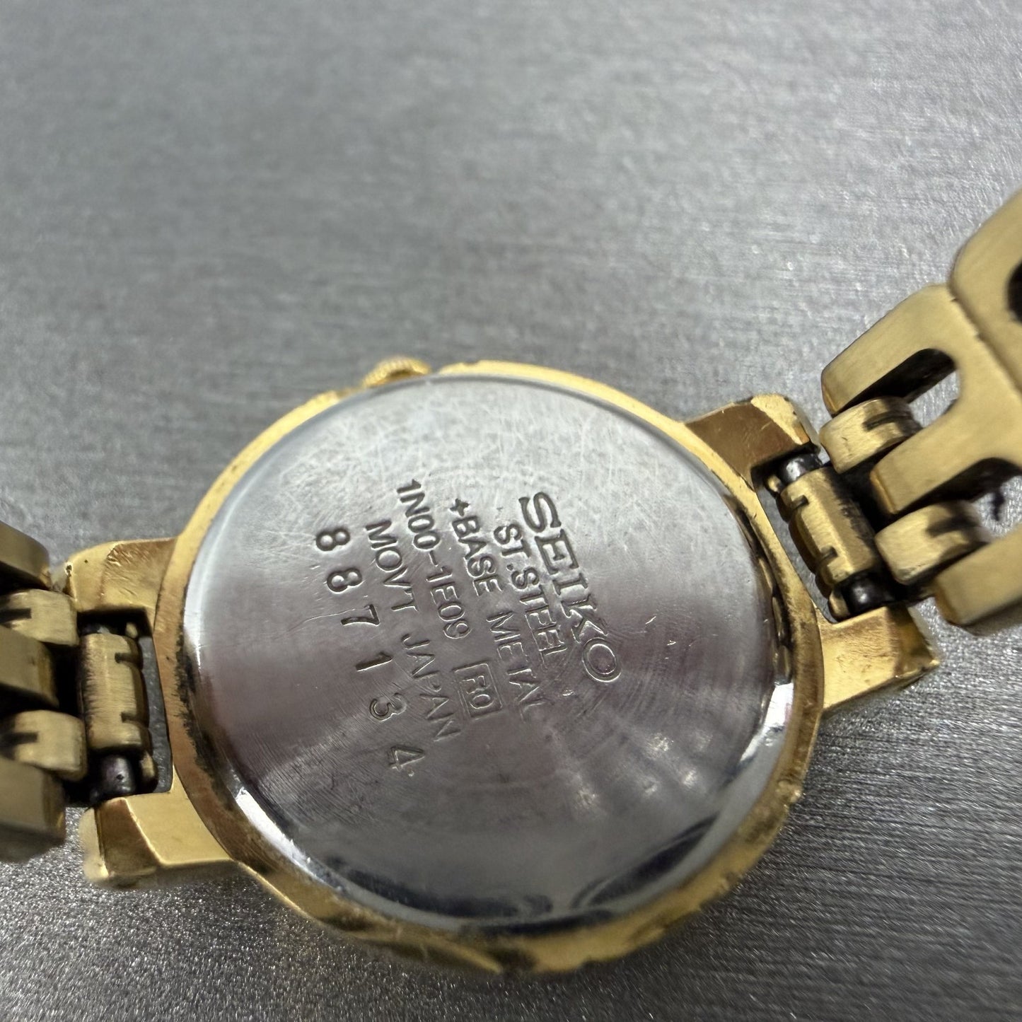 Seiko Watch Women 21mm Champagne Dial Gold Tone Round 1N00-1E09 New Battery LPU9