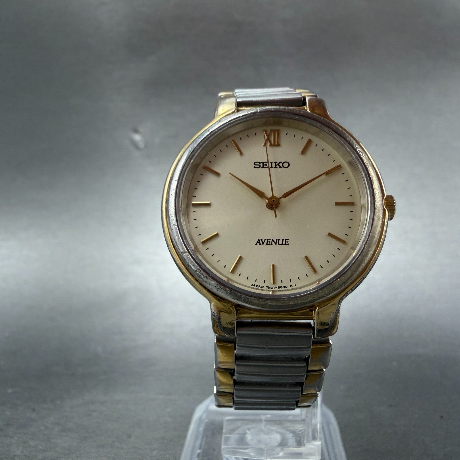 Seiko Avenue Watch Unisex 31mm Champagne Dial Two Tone 7N01-6F50 PARTS6