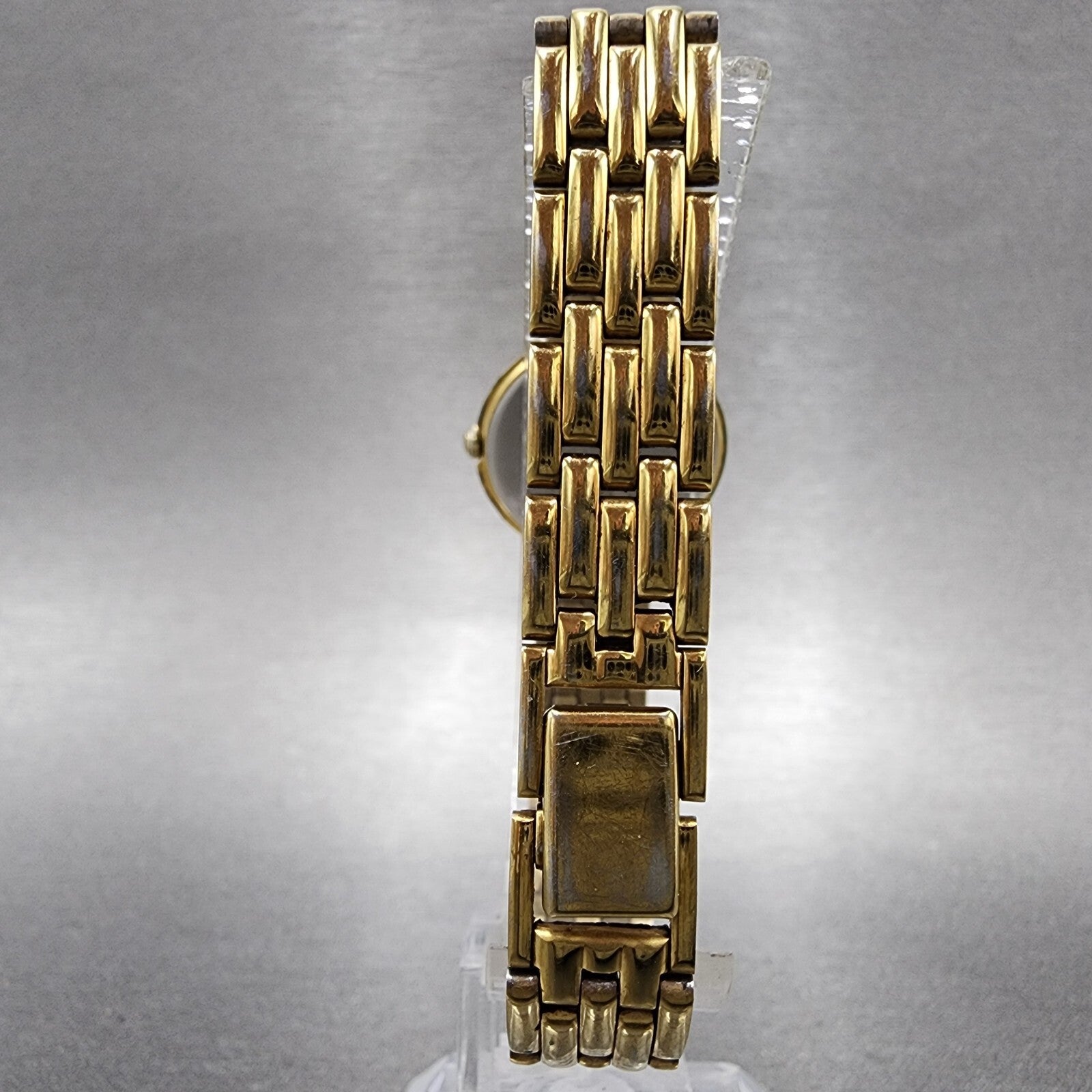 Seiko Watch Women 22mm White Dial Gold Tone Round 1n000a99 New Battery8