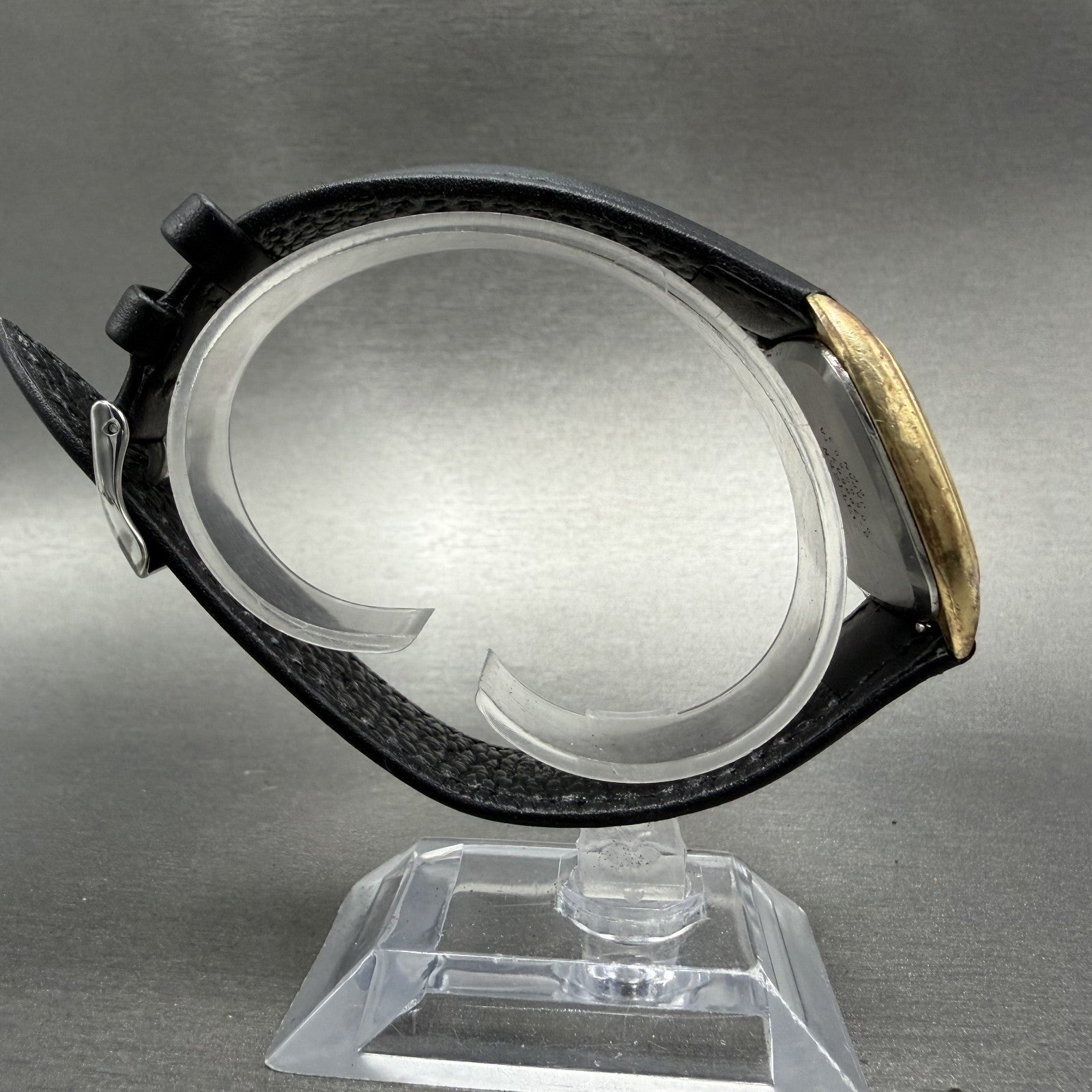 Citizen CQ Watch Men 32mm Black Dial Gold Tone Recatngle 4-795547 New Battery8