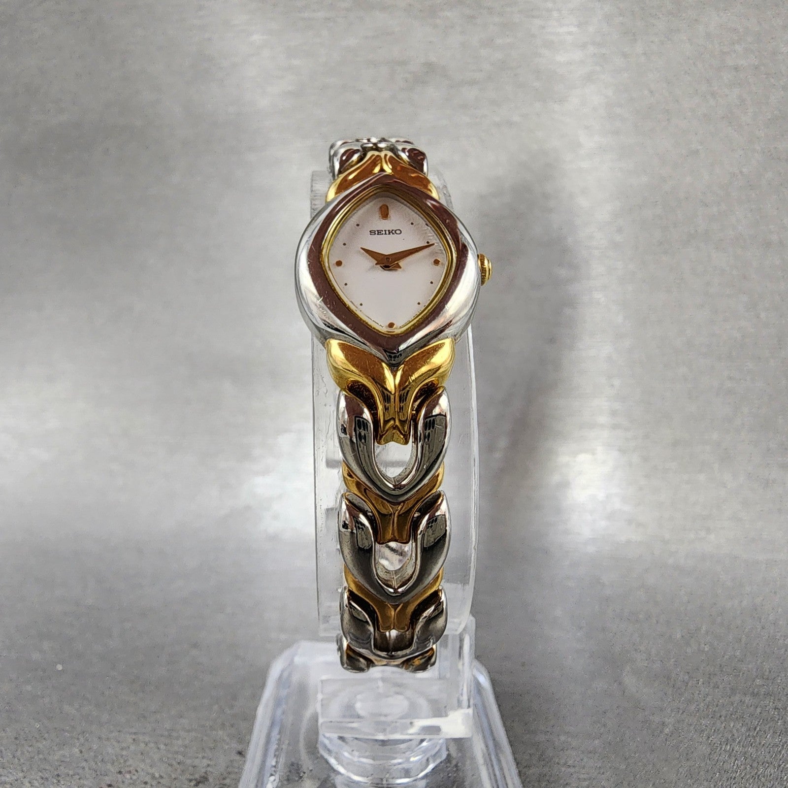 Seiko Watch Women 17mm White Dial Two Tone Oval 4n006581 New Battery5