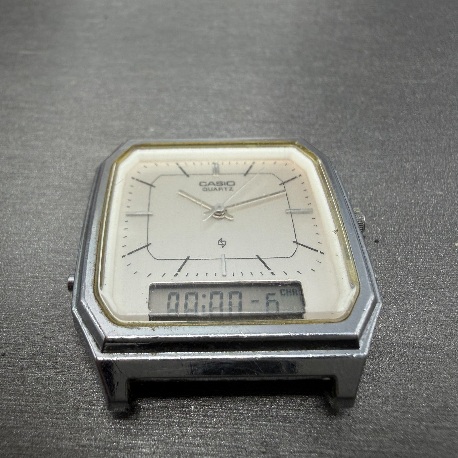 Casio AQ-301 Watch Men 32mm White Dial Silver Tone Octagon Alarm Chrono New Batt2