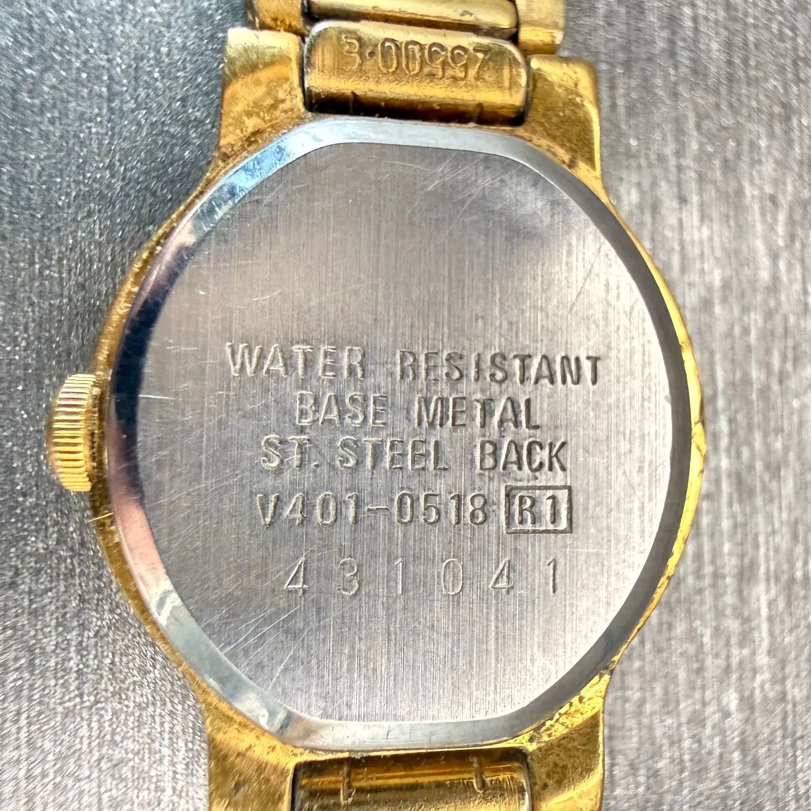 Seiko Watch Women 19mm Black Dial Gold Tone Round V401-0518 New Battery Vintage10