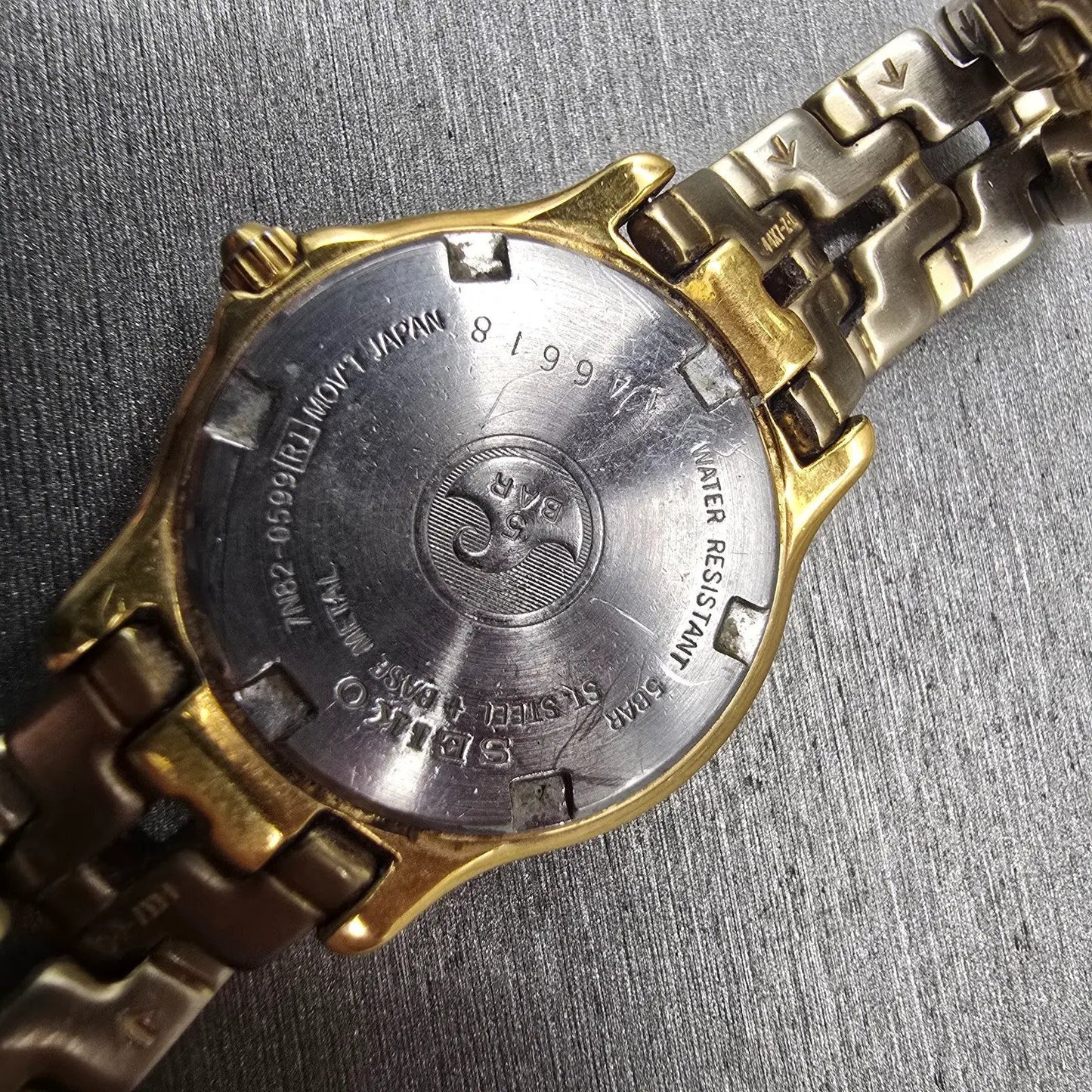 Seiko Watch Women 26mm Champagne Dial Two Tone Date Round 7N82-0599 New Battery10