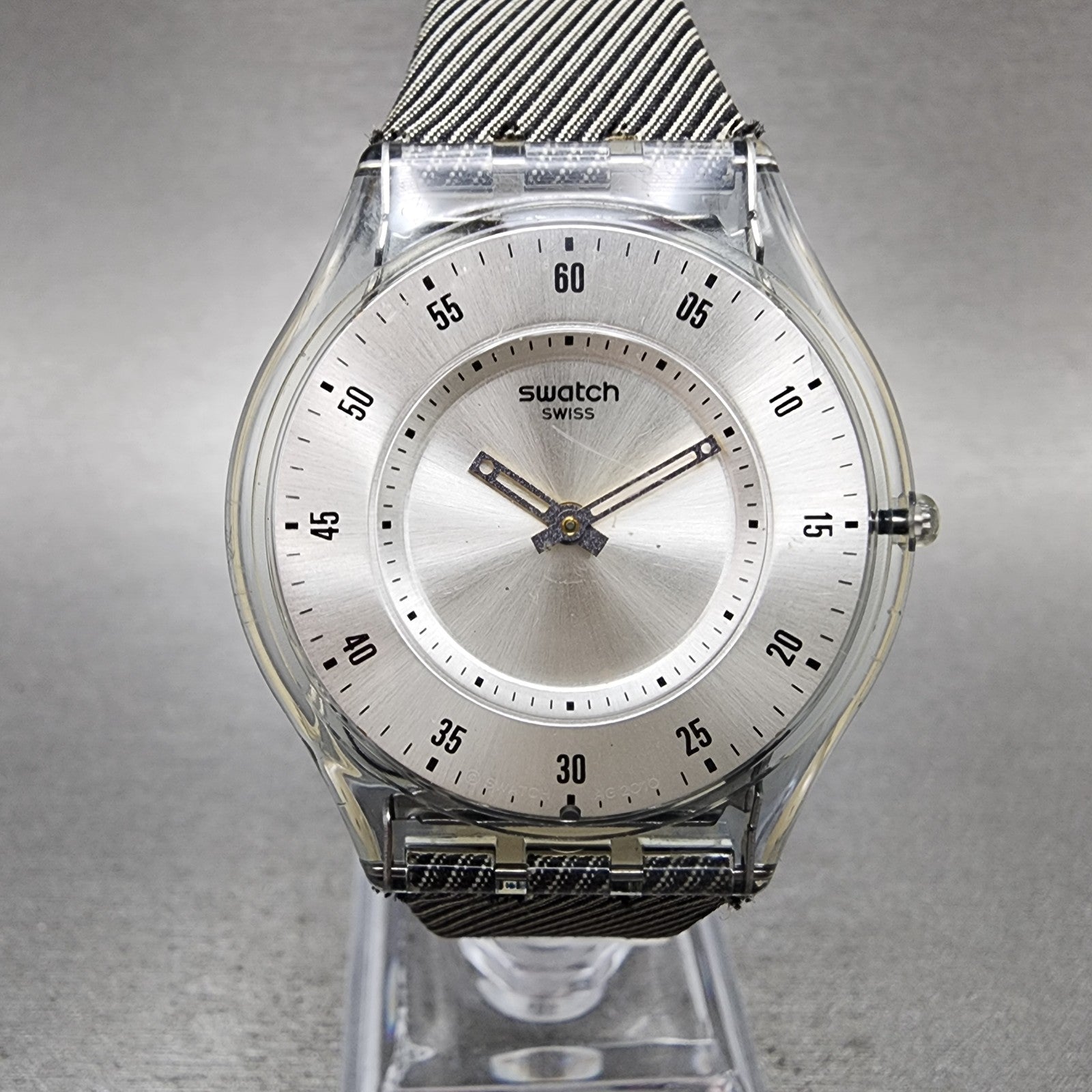 Swatch Skin Watch Women 34mm Silver Dial Clear Case Round New Battery0