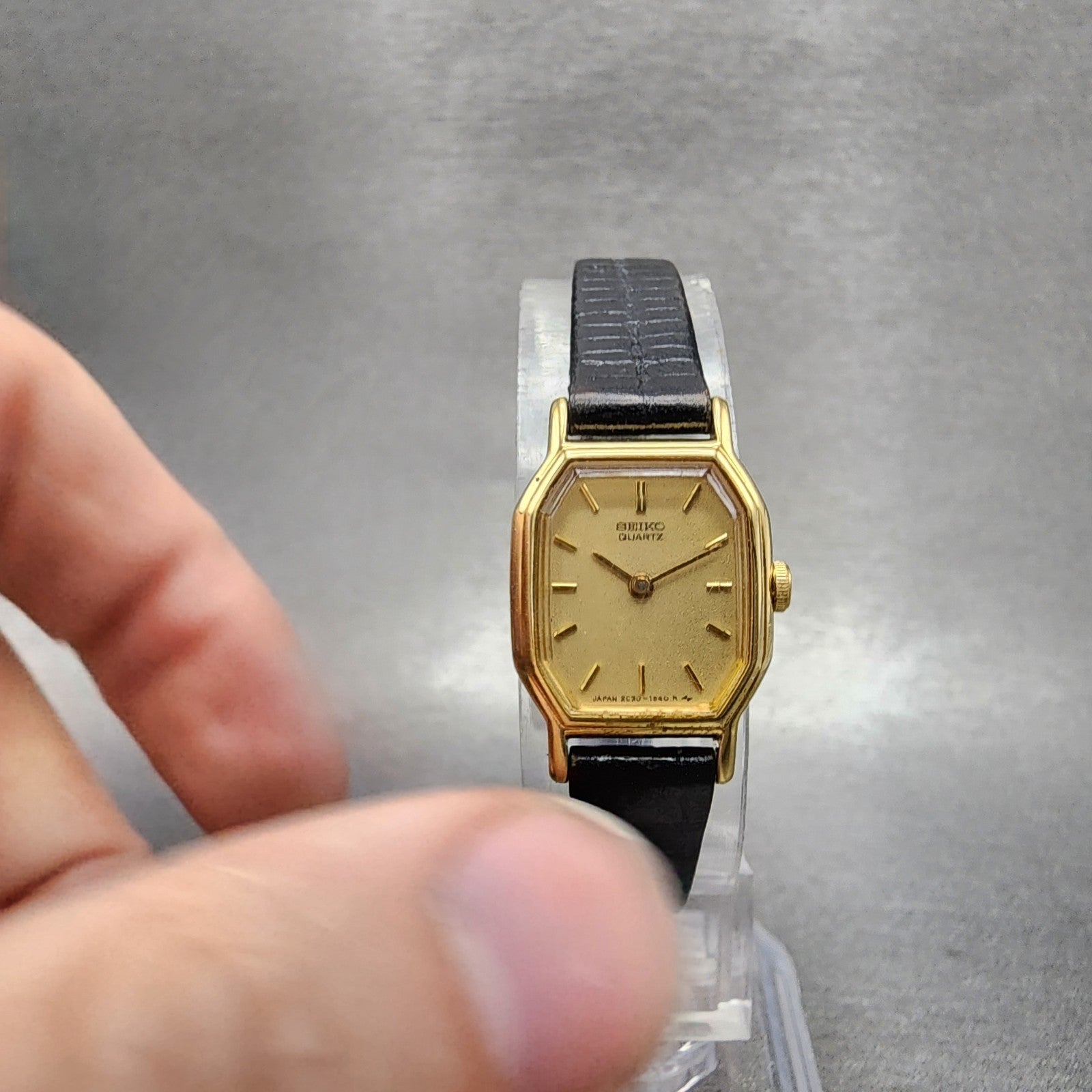 Seiko Watch Women 16mm Gold Dial Gold Tone Octagon 2C205769 New Battery5