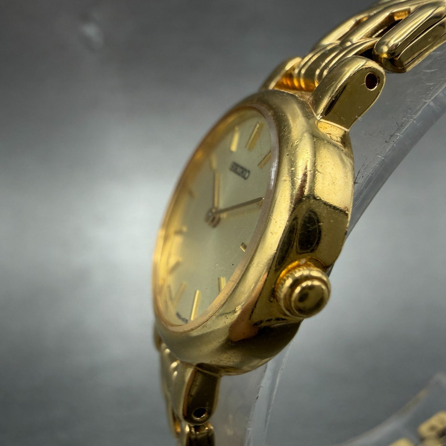 Seiko Watch Women 21mm Champagne Dial Gold Tone Round 1N00-1E09 New Battery LWF2