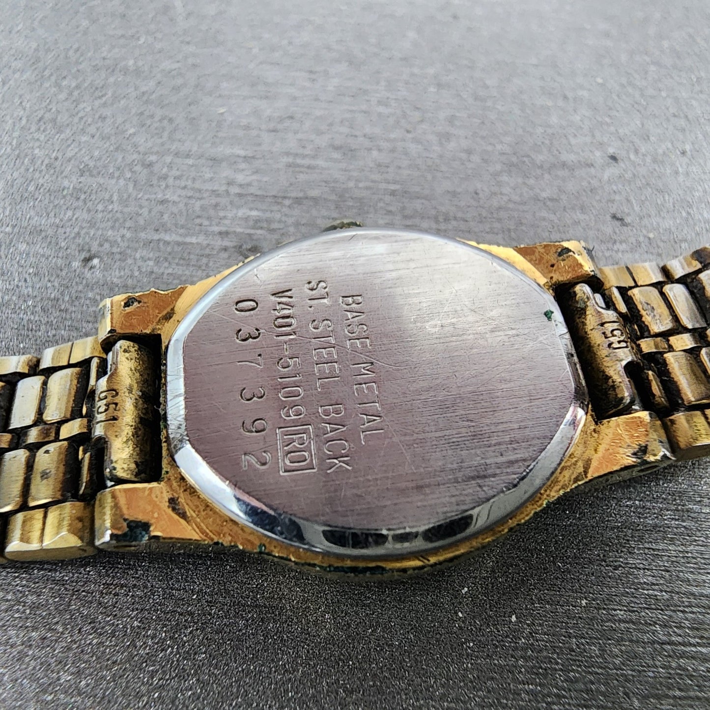 Seiko Watch Women 18mm White Dial Gold Tone Oval V4015109 New Battery VTG9
