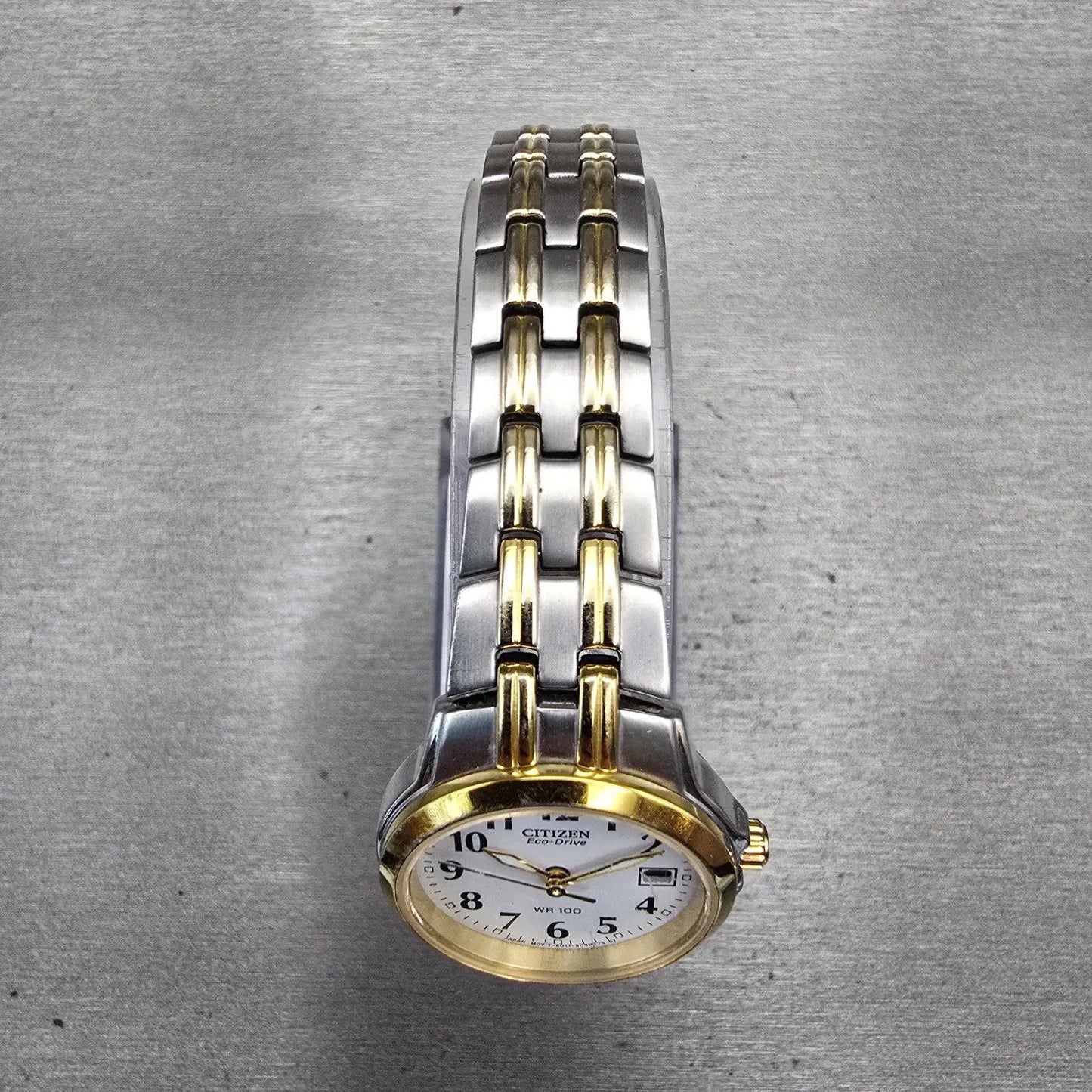 Citizen Eco-Drive Watch Women 26mm White Dial Two Tone Date E011-S064911 Works4