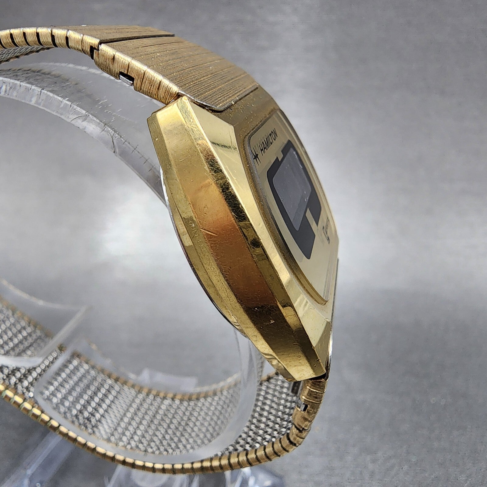 Hamilton Digital Watch Men 32mm LCD 14K Gold Plated Rectangle PARTS Vintage4