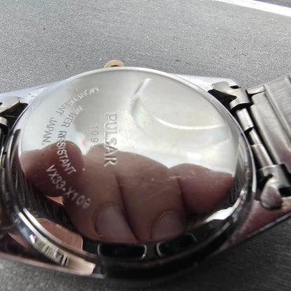 Seiko Pulsar Watch Men 35mm Silver Dial Two Tone Daydate READ!! VX33-X109 NewBat9