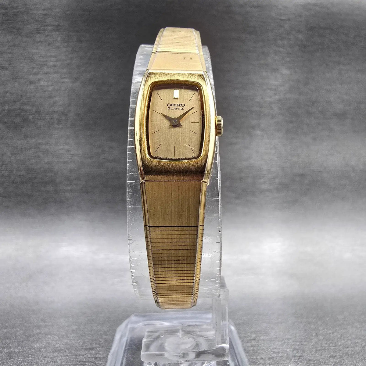 Seiko Watch Women 13mm Gold Dial Gold Tone Rectangle 2E20-5139 New Battery JP235