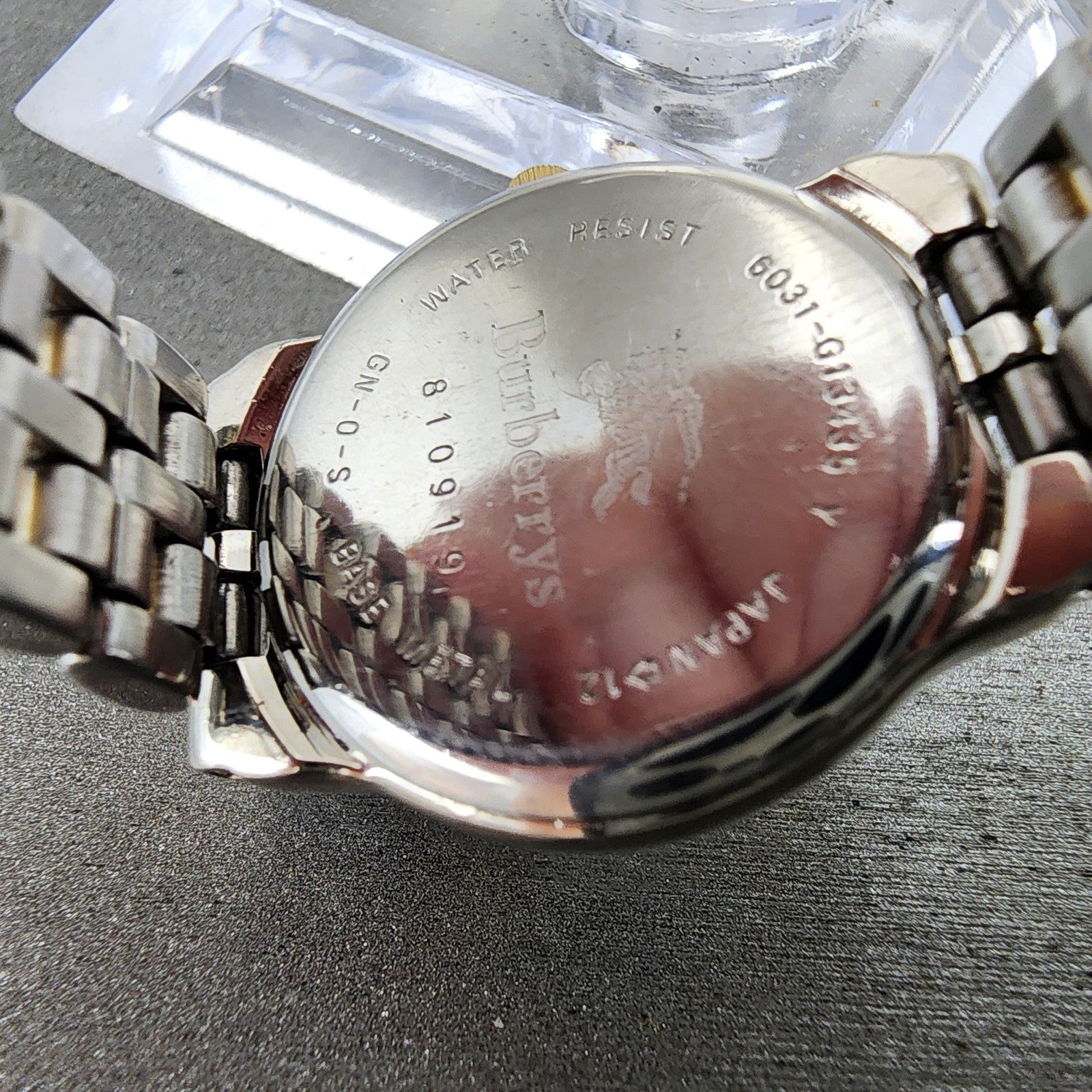 Burberry Watch Women 24mm Silver Dial Two Tone Round 6031G13435 New Battery9