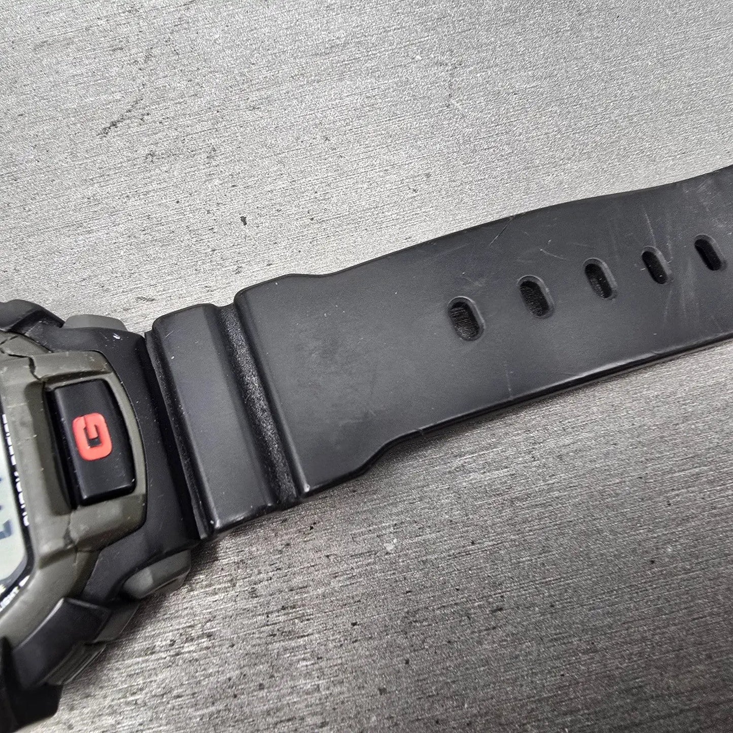 Casio G-Shock G-2200 Watch Men 49mm Black Gray Alarm Chronograph READ New Batt6