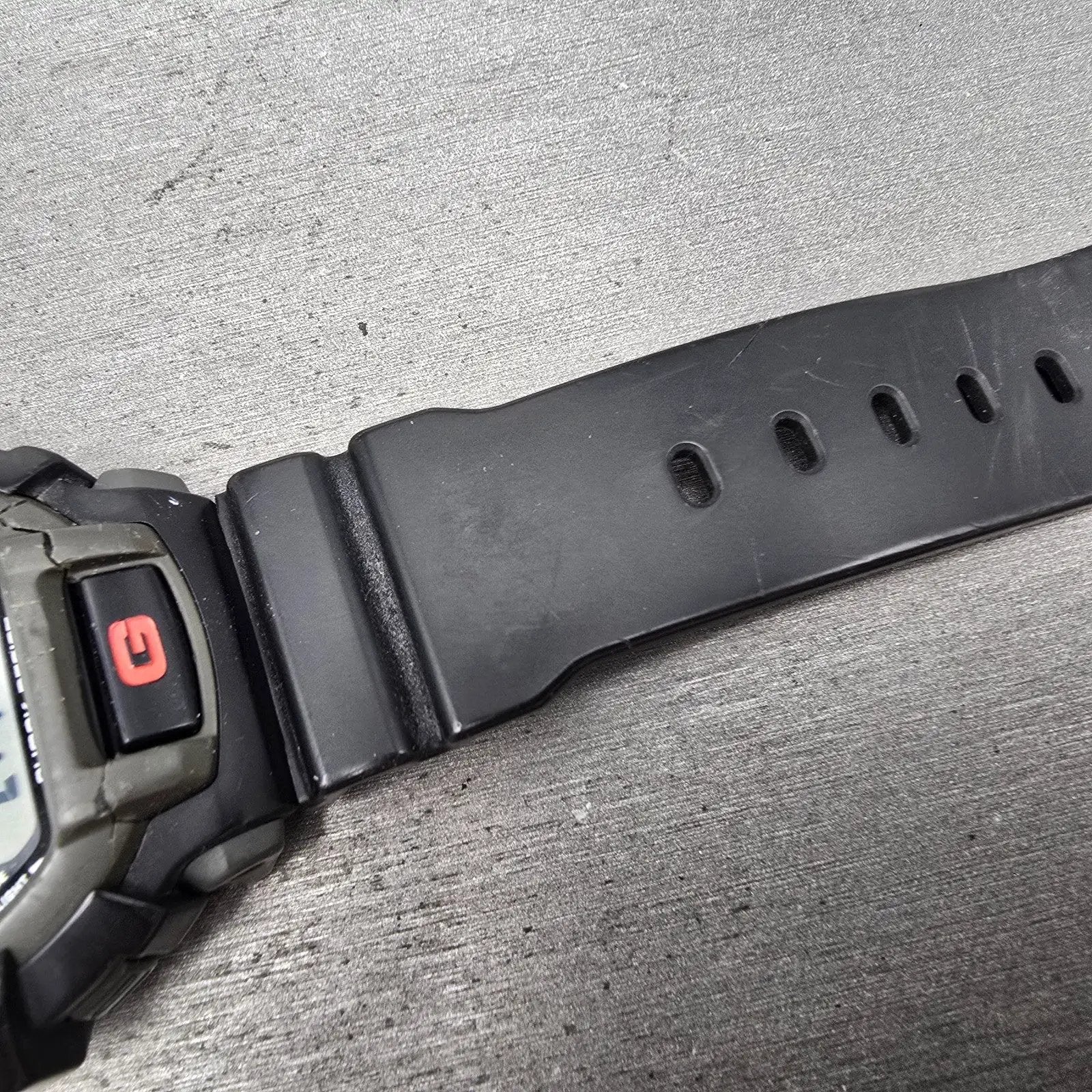 Casio G-Shock G-2200 Watch Men 49mm Black Gray Alarm Chronograph READ New Batt6