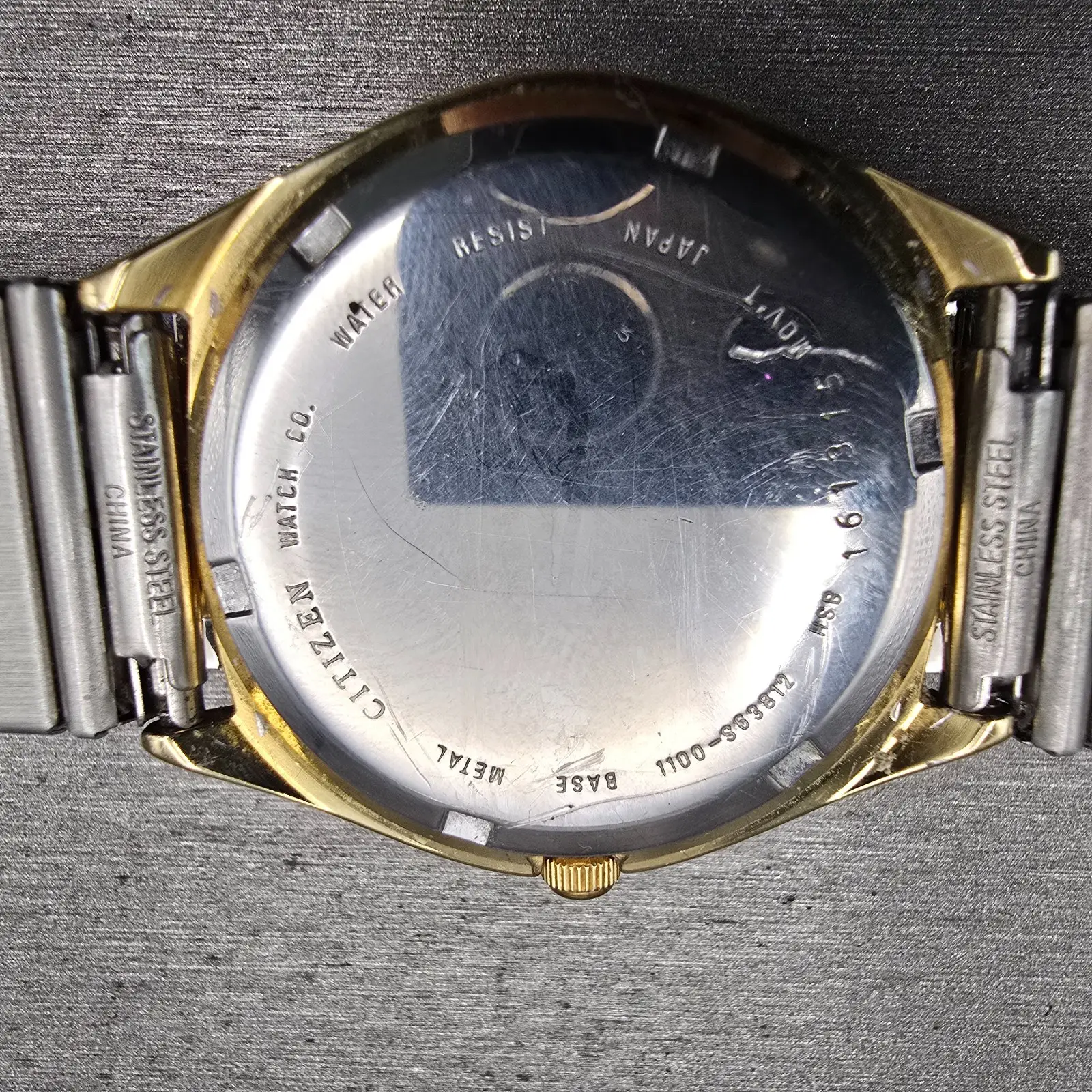 Citizen CQ Watch Men 35mm Black Dial Gold Tone Daydate Round 1100-S63812 New Bat10