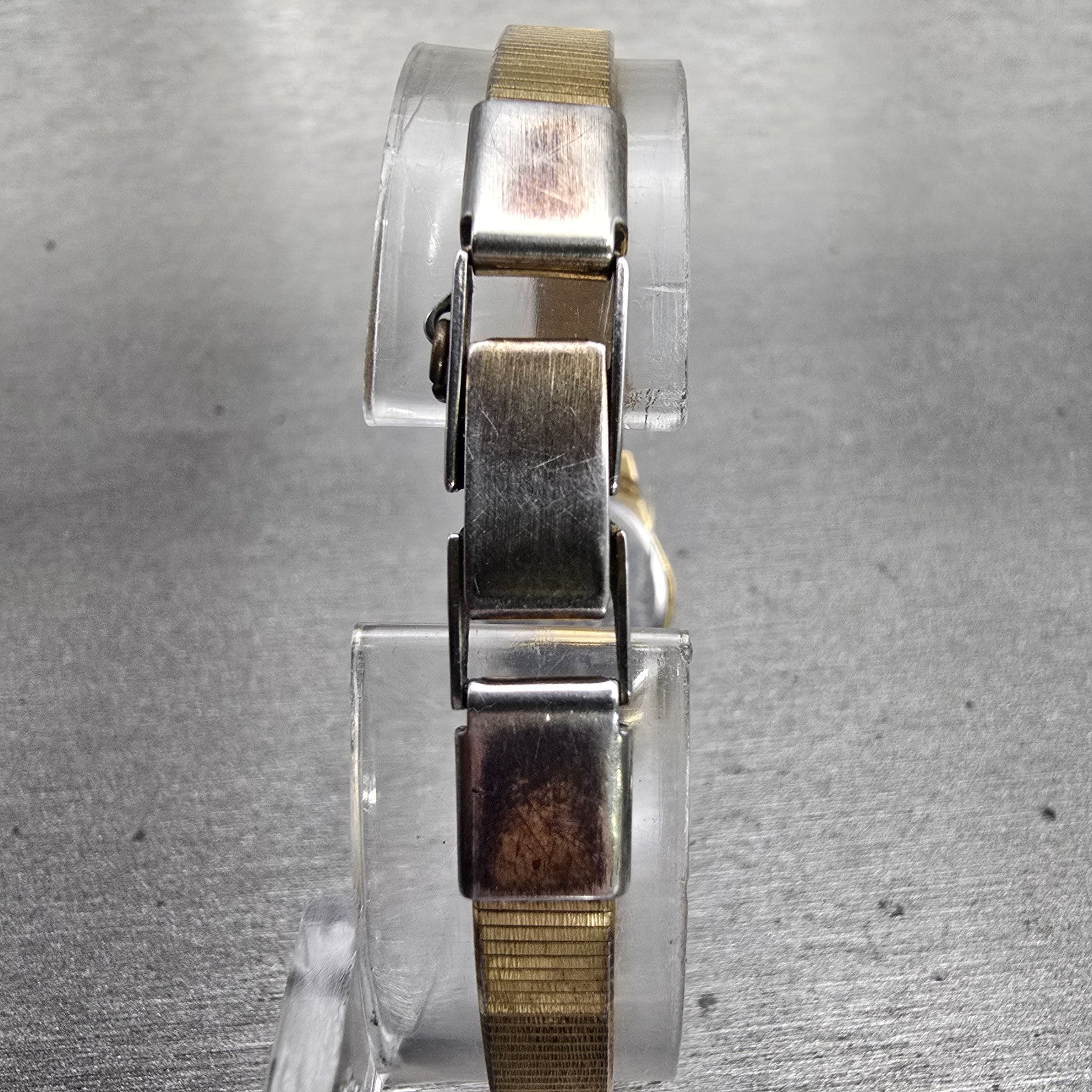 Seiko Watch Women 17mm Champagne Dial Gold Tone Round 5421-0030 New Battery VTG7
