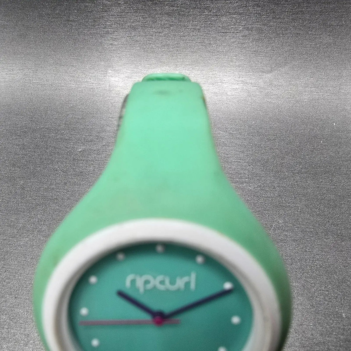 Rip Curl Aurora Surf Watch Women 37mm Green Dial Green Case Round New Battery4