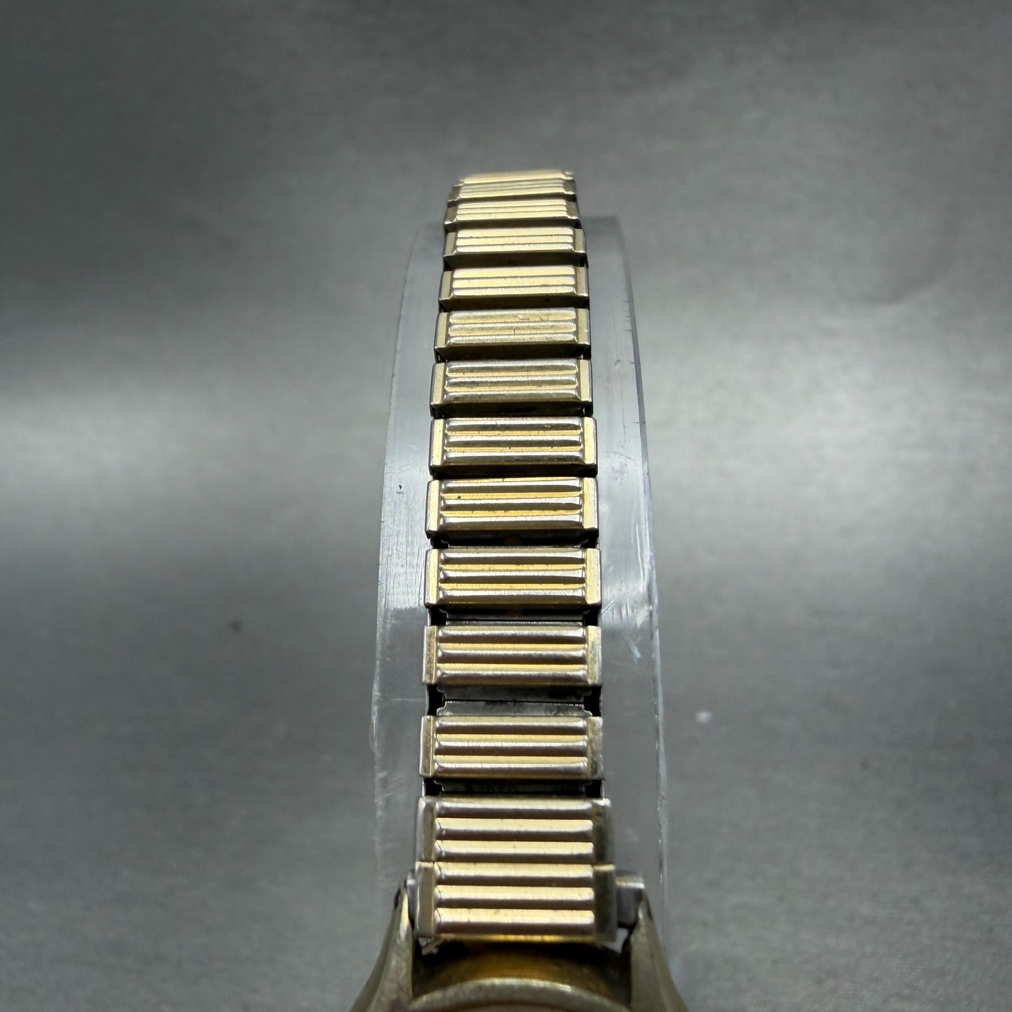 Seiko Watch Women 20mm Champagne Dial Gold Tone Round 2320-0179 New Battery VTG4