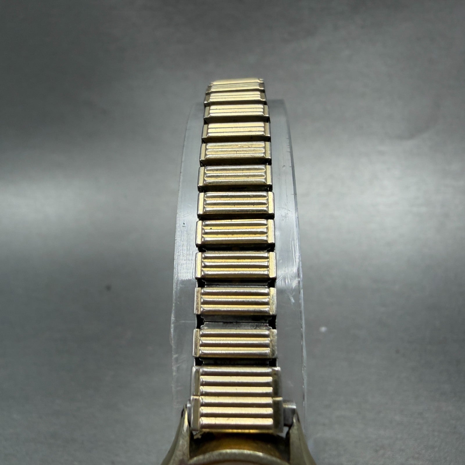 Seiko Watch Women 20mm Champagne Dial Gold Tone Round 2320-0179 New Battery VTG4