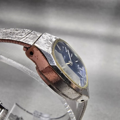 Citizen Watch Women 19mm Blue Dial Silver Tone Oval 4-676173 Manual Wind Vintage3