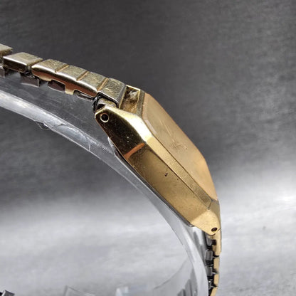 Seiko Watch Women 19mm Champagne Dial Gold Tone Rectangle 5421-5110 New Batt JP73