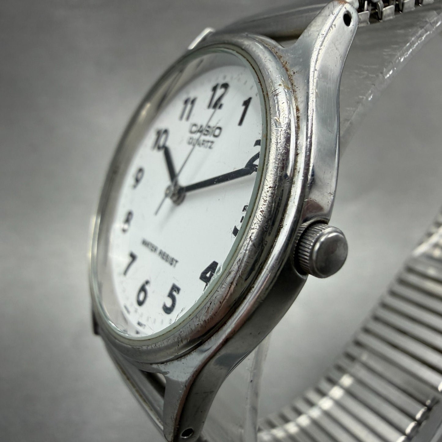Casio Watch Unisex 32mm White Dial Silver Tone Round MQ410 New Battery ABC VTG2