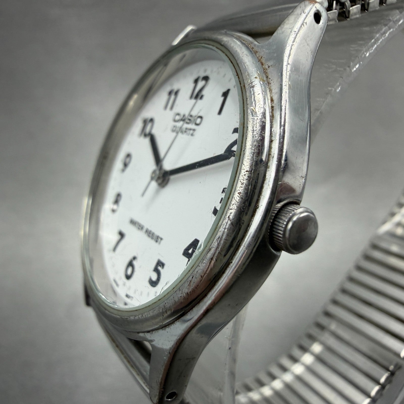 Casio Watch Unisex 32mm White Dial Silver Tone Round MQ410 New Battery ABC VTG2