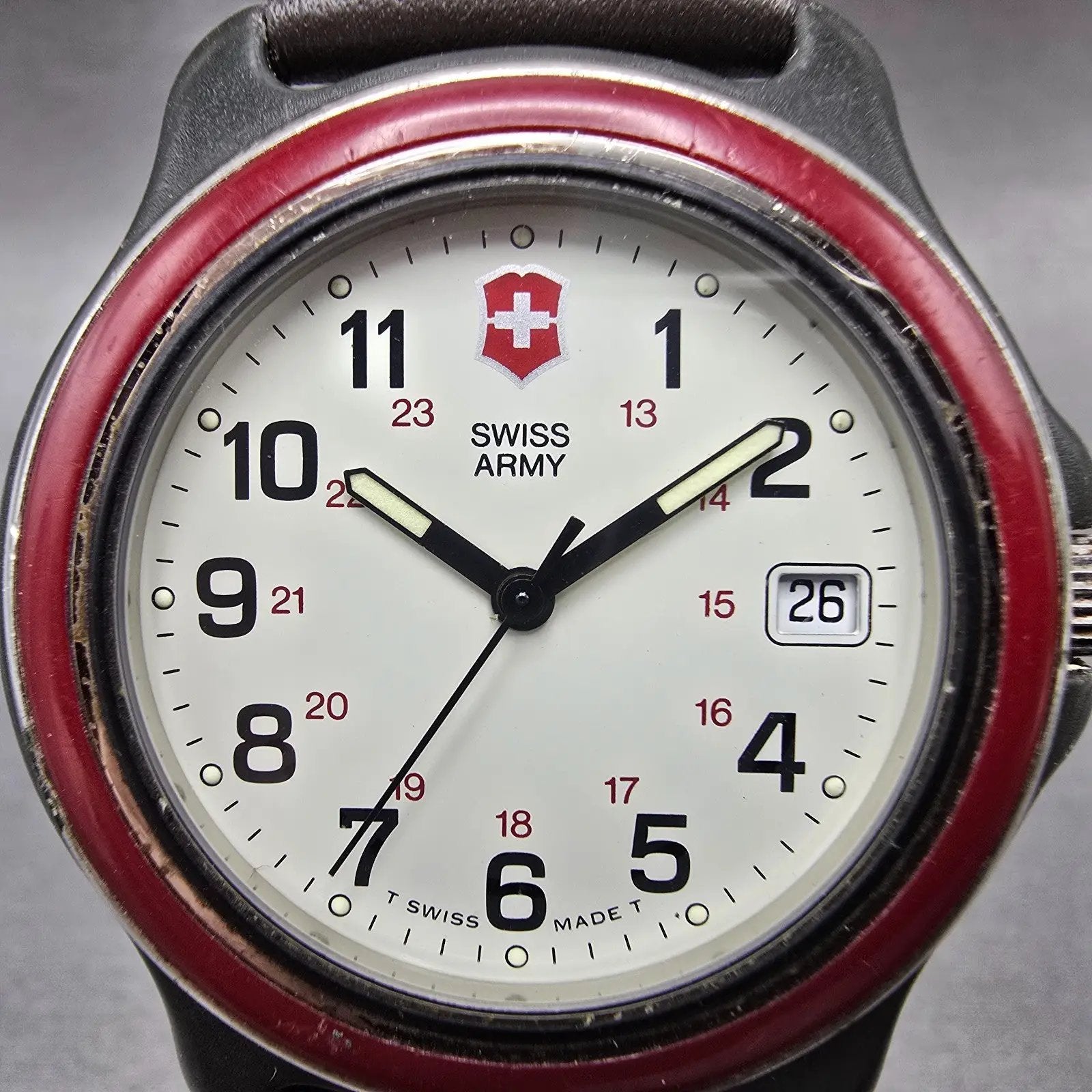 Victorinox Swiss Army Watch Men 39mm White Dial Black Tone Date Round New Batt2